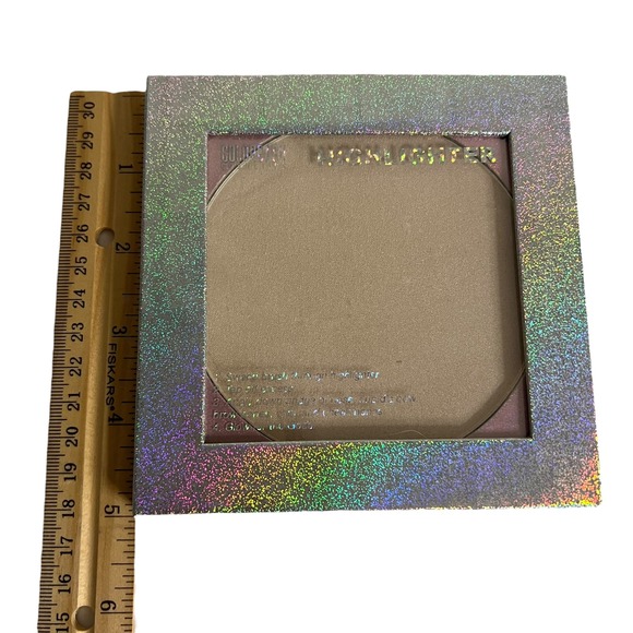 Colorbash Cosmetics Highlighter Face‎ Makeup Shimmer Glow New .9 oz - Picture 4 of 8